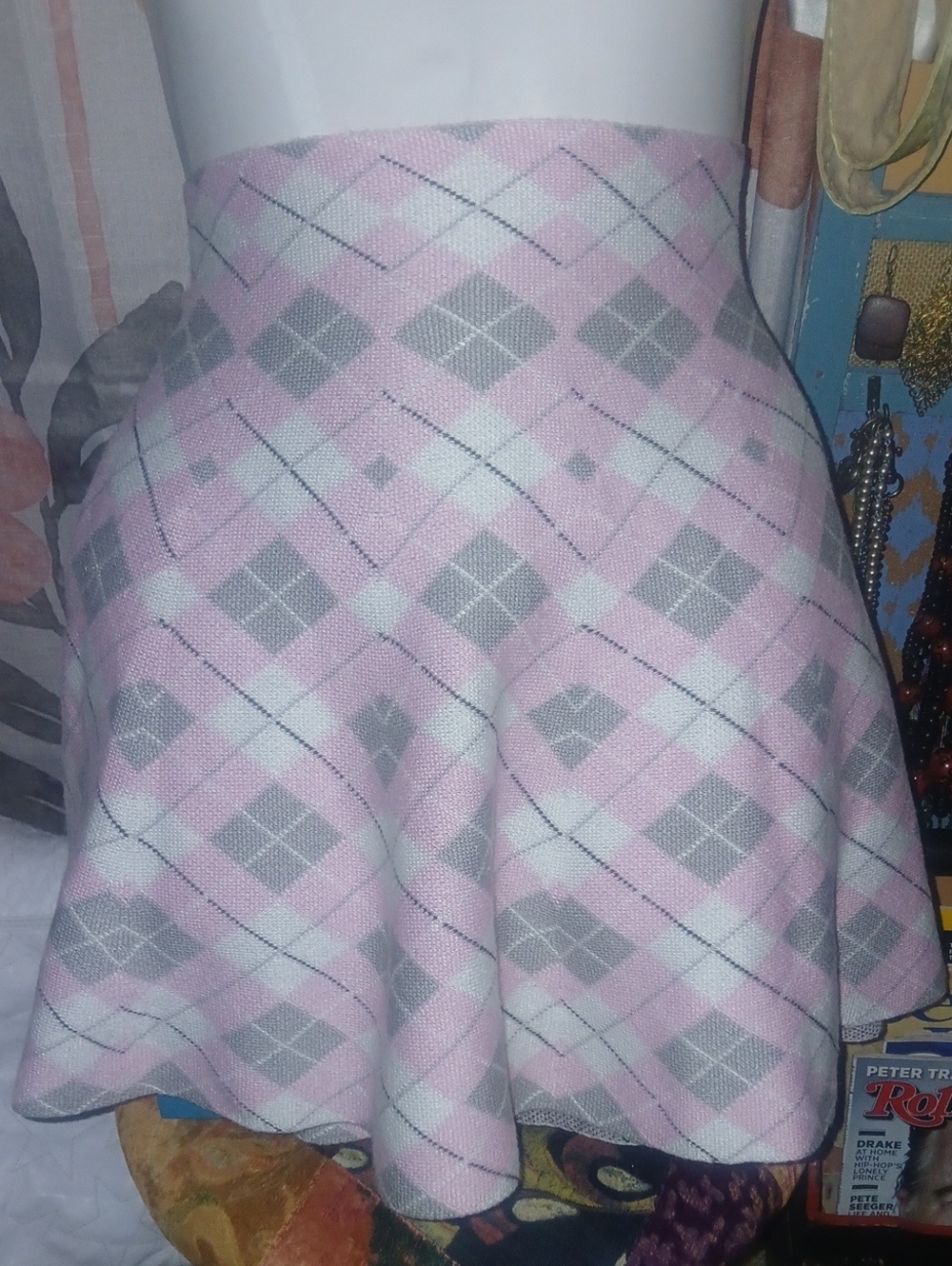 Coco And Shay Pink, White & Gray Argyle Circle Skirt Large